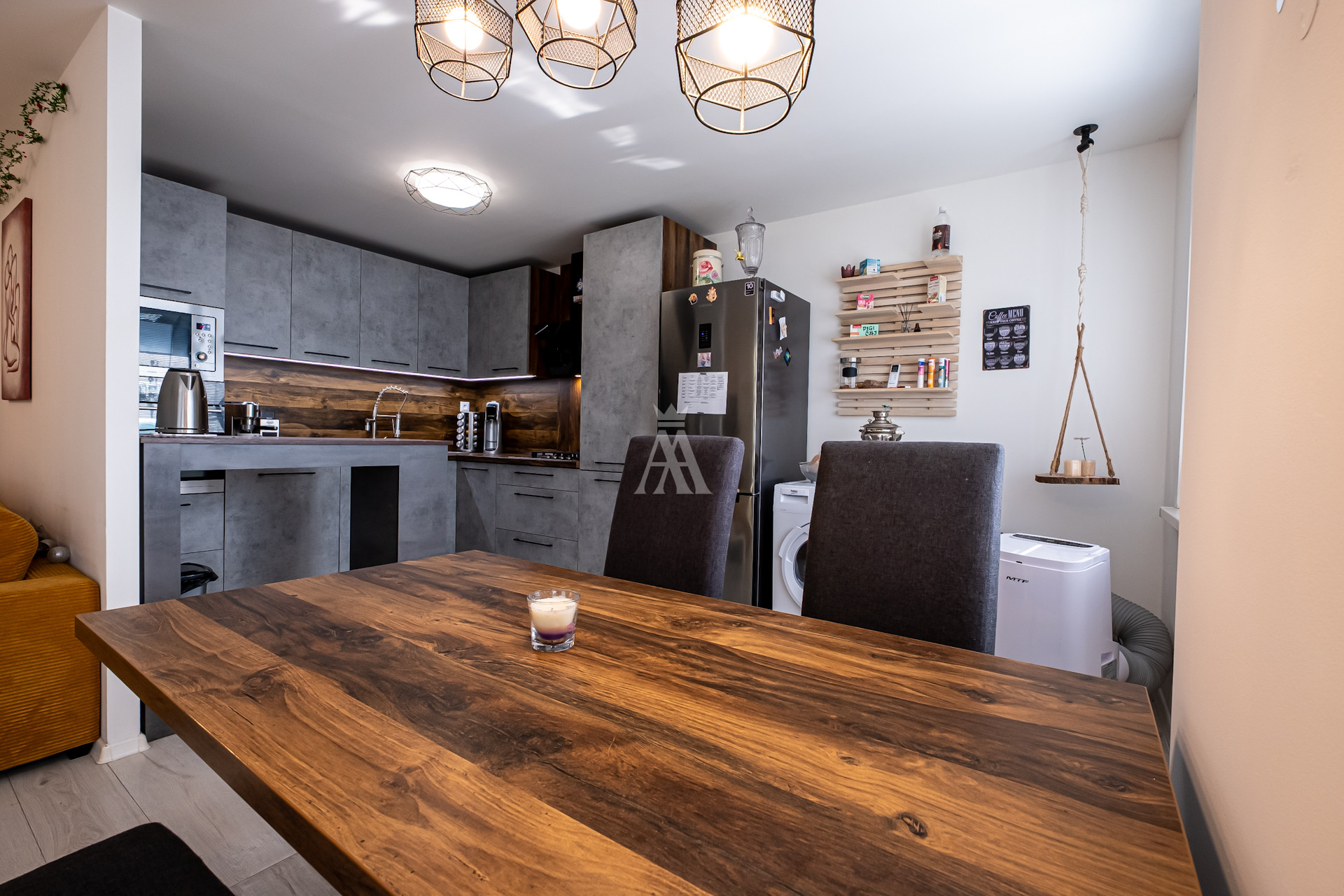 3 IZBOVÝ BYT, ŽIŽKOVA, KOŠICE JUH